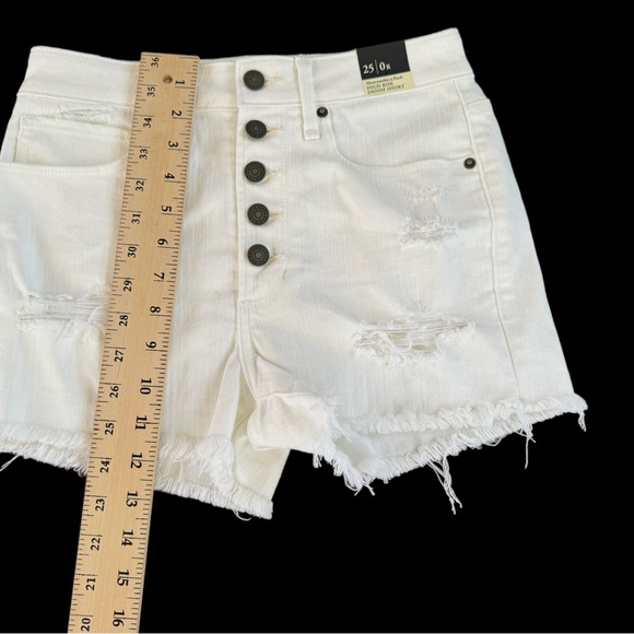 NWT Abercrombie and Fitch shorts - Picture 7 of 8